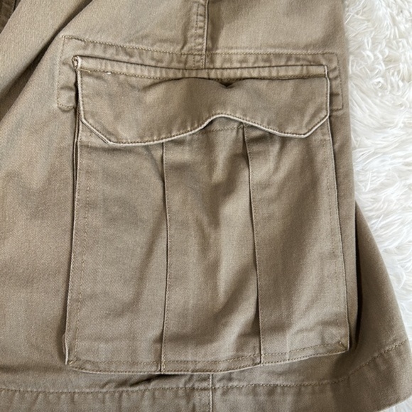 Tommy Hilfiger Beige/Tan Cargo Utility Shorts - Picture 8 of 11